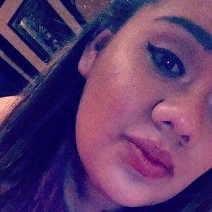 Meet your Posher, Jacqueline